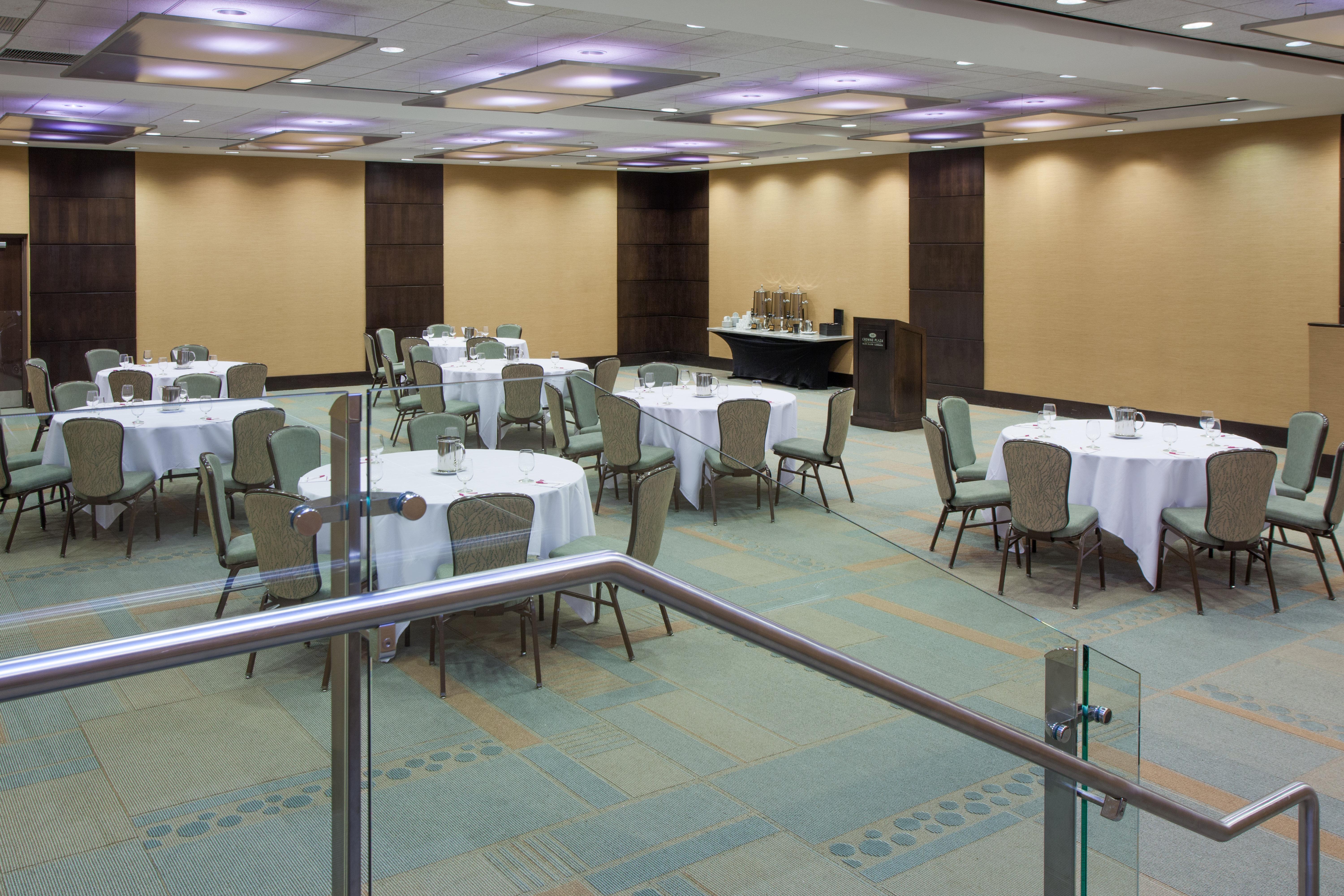Crowne Plaza Hotel Glen Ellyn/Lombard By Ihg Ngoại thất bức ảnh