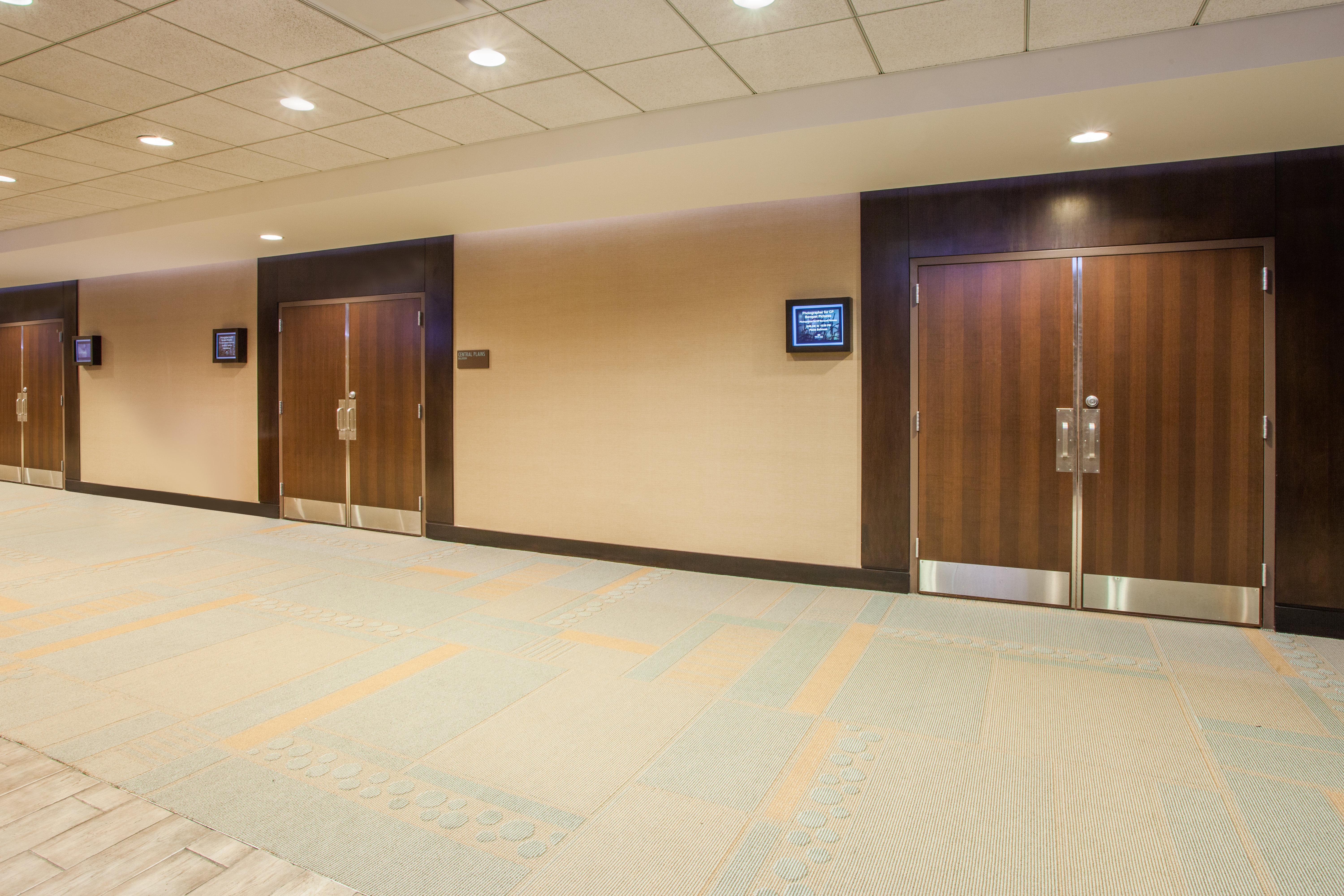 Crowne Plaza Hotel Glen Ellyn/Lombard By Ihg Ngoại thất bức ảnh
