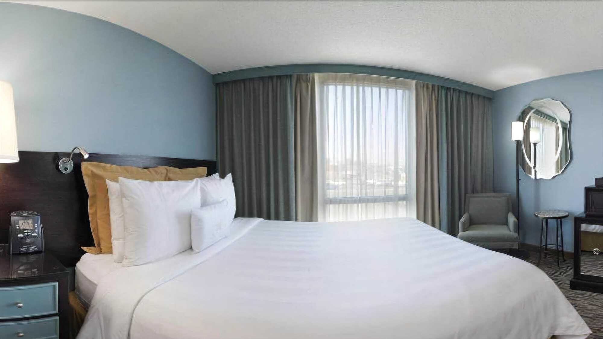 Crowne Plaza Hotel Glen Ellyn/Lombard By Ihg Ngoại thất bức ảnh